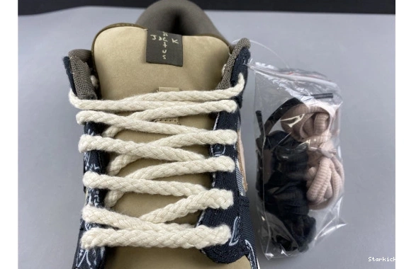 Dunk SB CT5053-001 TS Nike Travis x Low Scott 0825